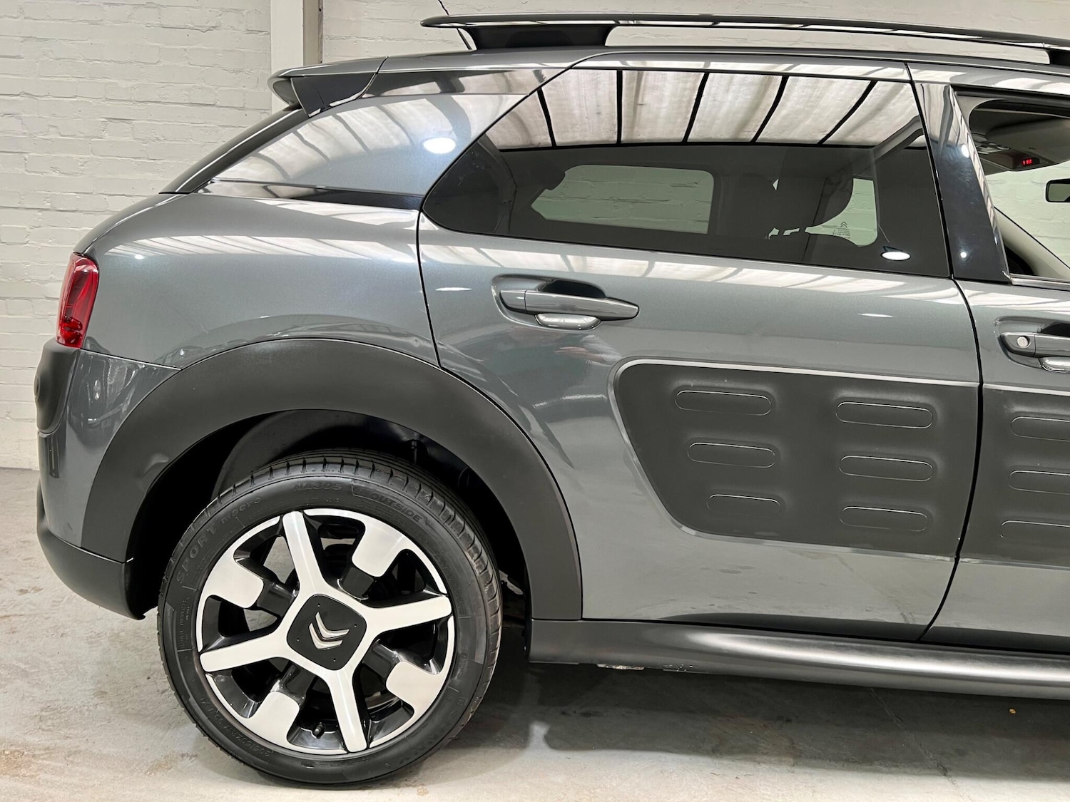 Used Citroen C4 Cactus 2016 for sale - 76766017: Photo 6