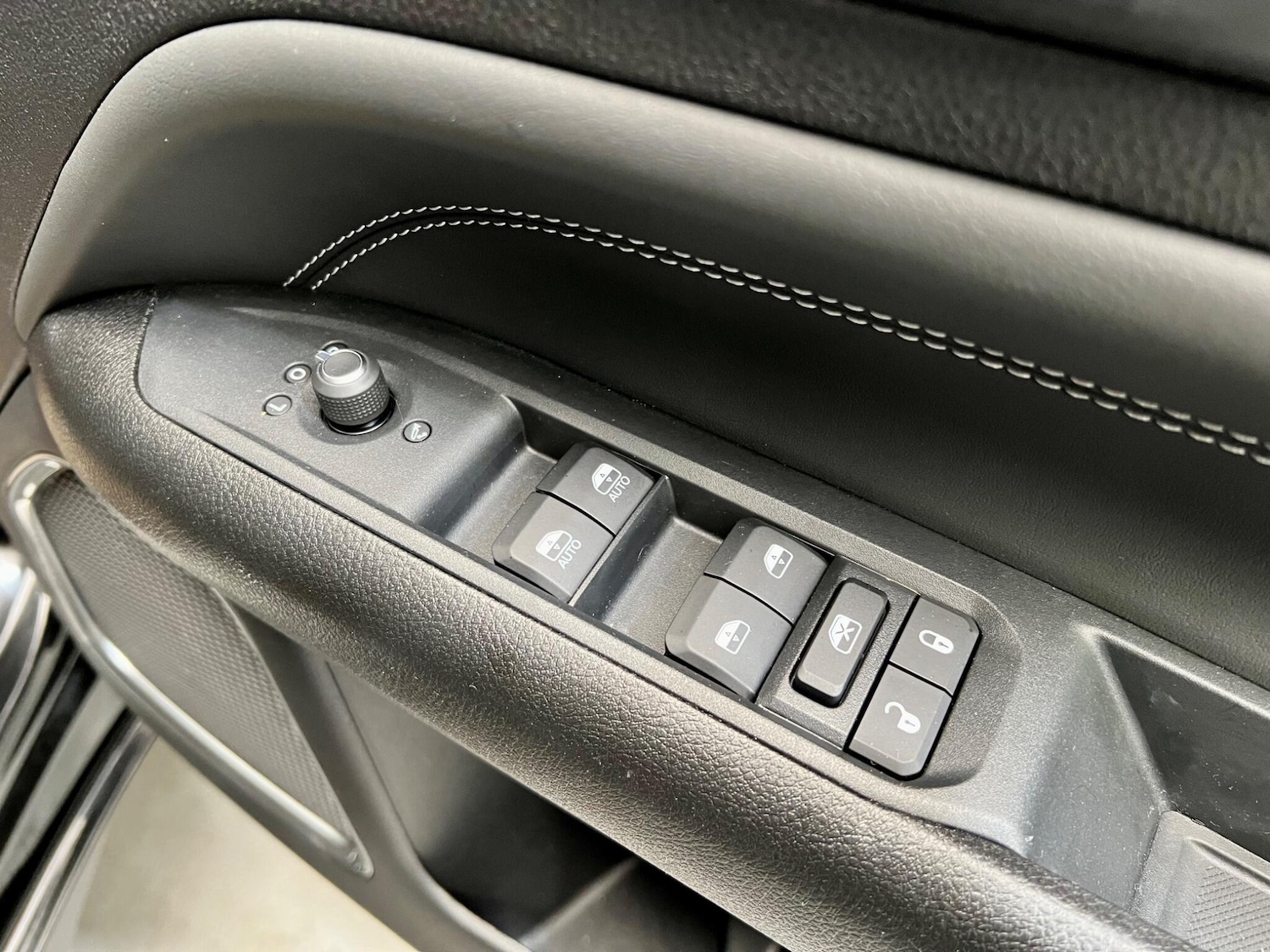 Used Jeep Compass 2023 for sale - 77120788: Photo 38