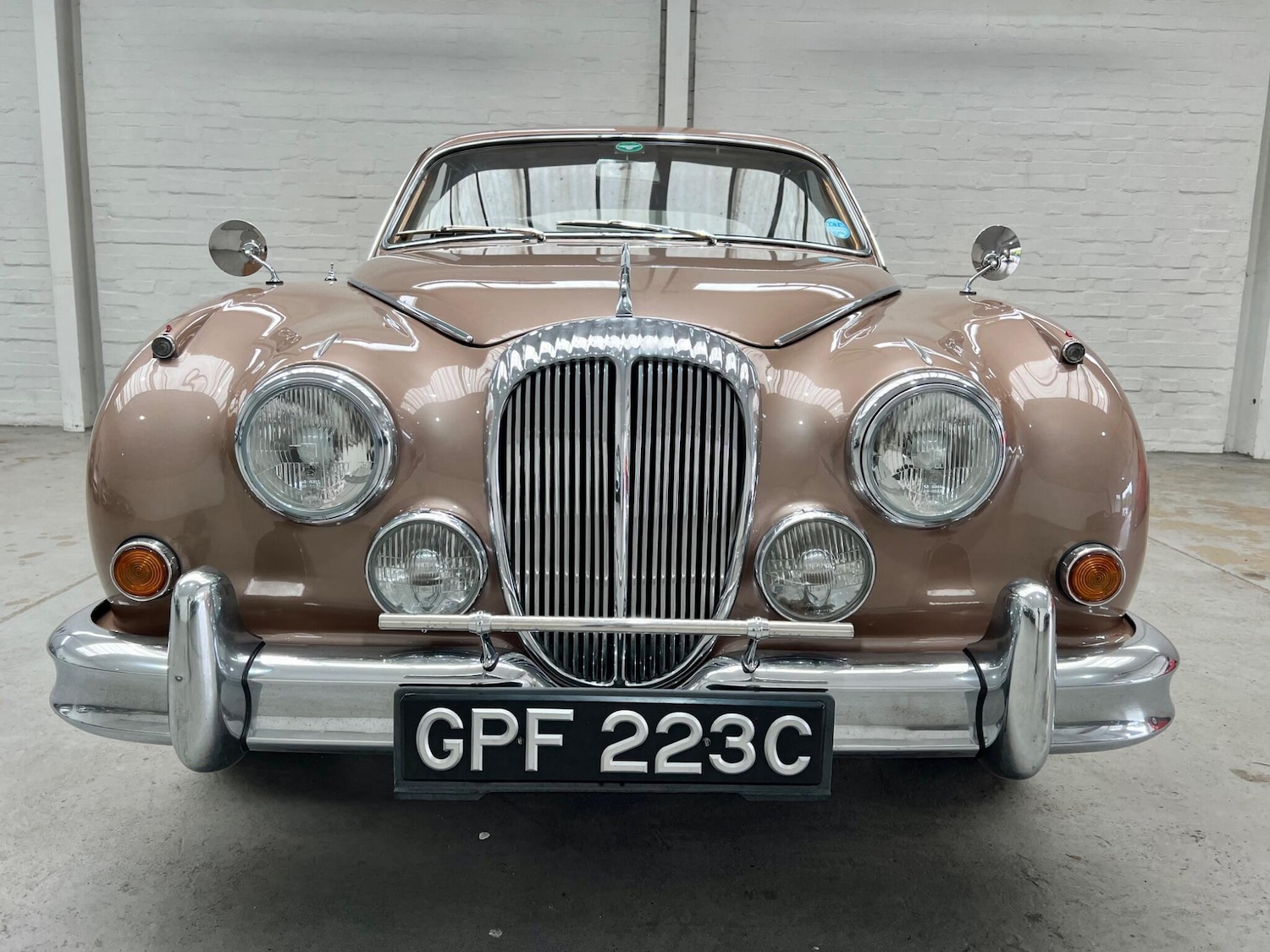 Used Daimler V8 1965 for sale - 76727844: Photo 4
