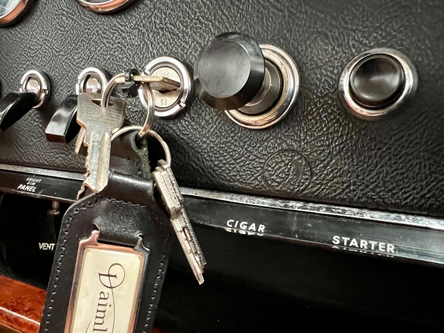 Used Daimler V8 1965 for sale - 76727844: Photo 41