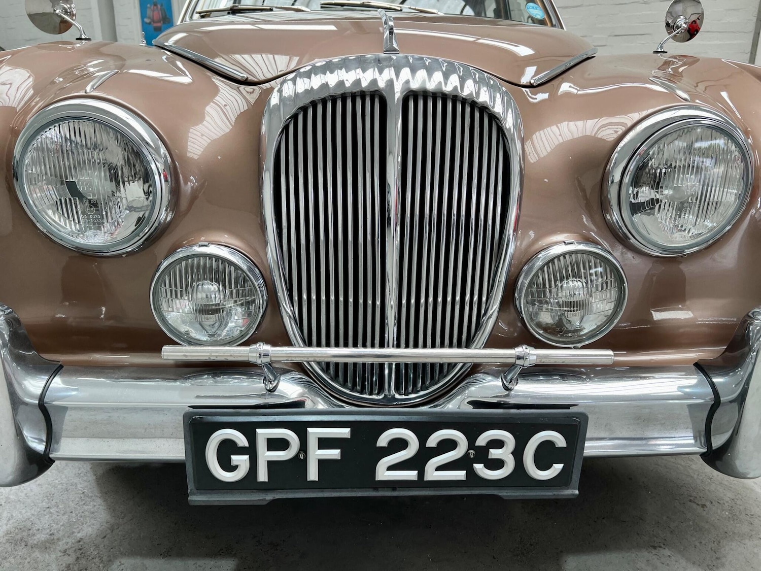 Used Daimler V8 1965 for sale - 76727844: Photo 47