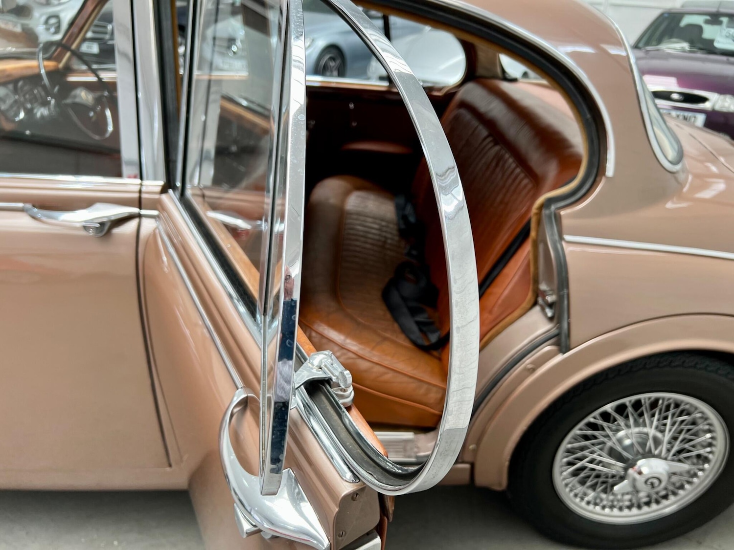 Used Daimler V8 1965 for sale - 76727844: Photo 54