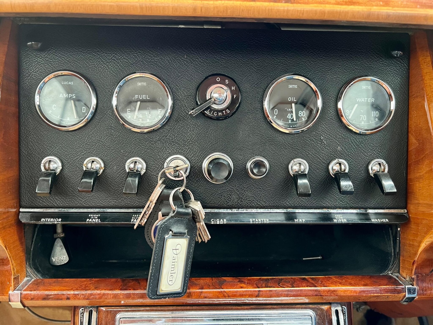 Used Daimler V8 1965 for sale - 76727844: Photo 60