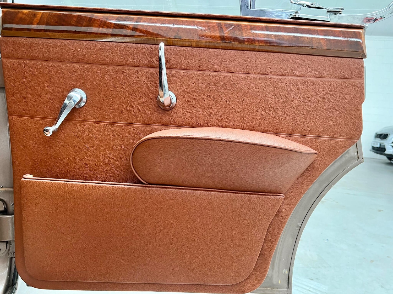 Used Daimler V8 1965 for sale - 76727844: Photo 81