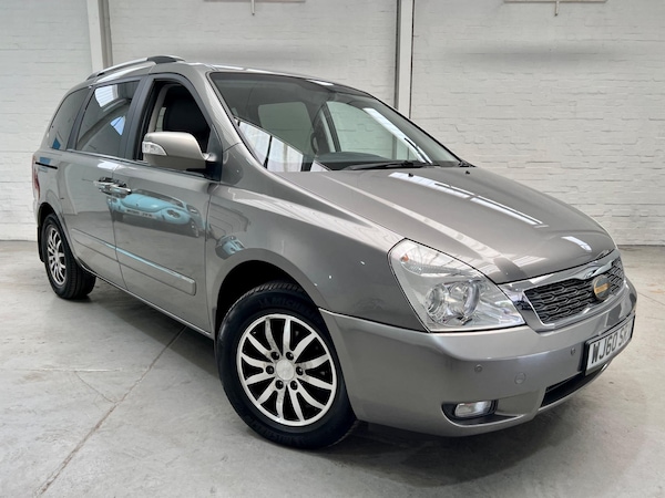 Used Kia Sedona 2010 for sale - 75059714: Photo 1