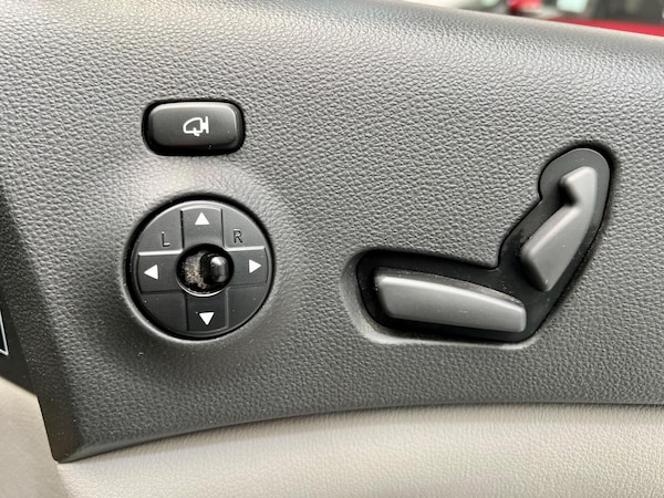 Used Kia Sedona 2010 for sale - 75059714: Photo 22
