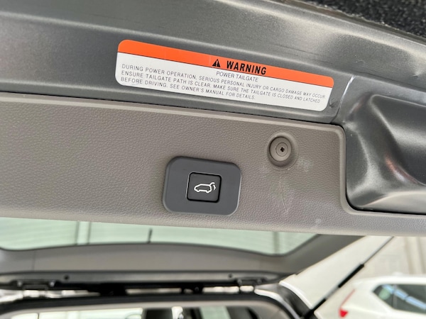 Used Kia Sedona 2010 for sale - 75059714: Photo 23