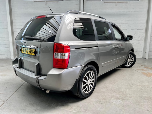 Used Kia Sedona 2010 for sale - 75059714: Photo 27
