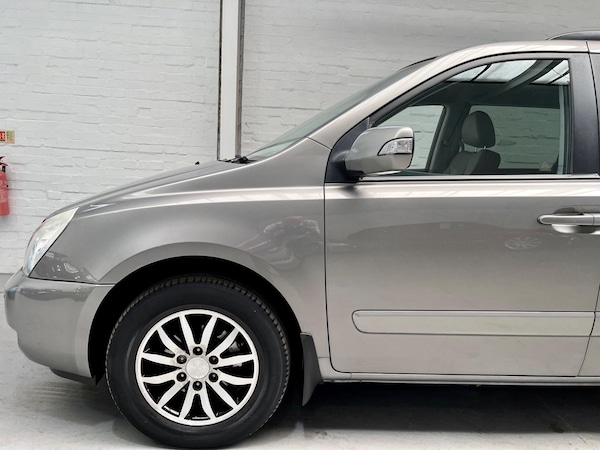 Used Kia Sedona 2010 for sale - 75059714: Photo 31