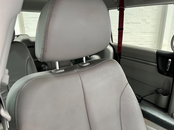 Used Kia Sedona 2010 for sale - 75059714: Photo 41