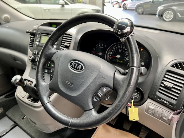 Used Kia Sedona 2010 for sale - 75059714: Photo 56