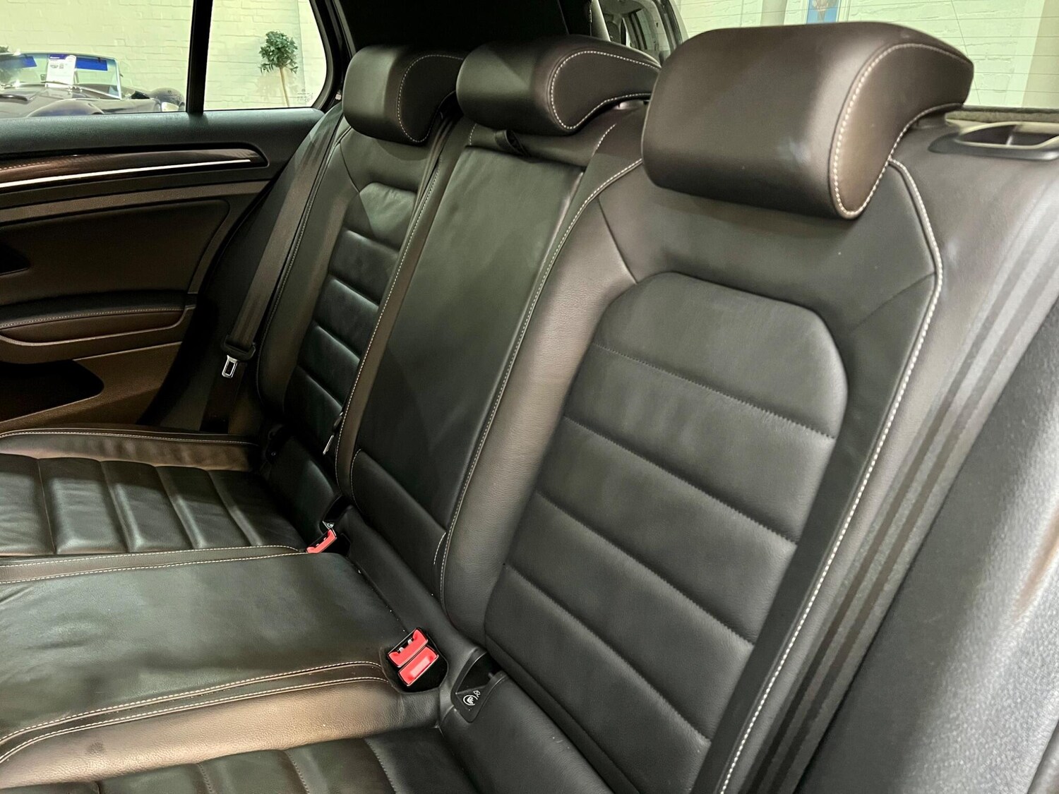 Used Volkswagen Golf 2017 for sale - 77784611: Photo 37