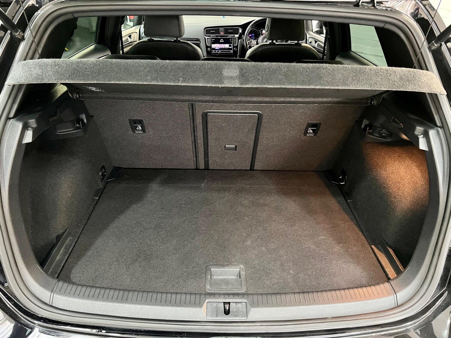 Used Volkswagen Golf 2017 for sale - 77784611: Photo 77