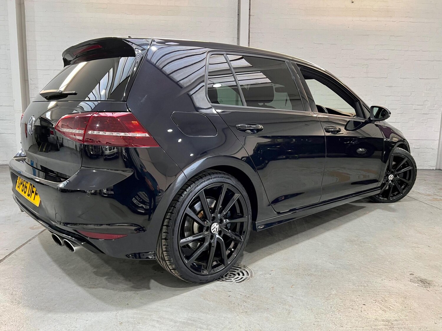 Used Volkswagen Golf 2017 for sale - 77784611: Photo 8