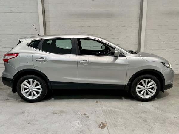 Used Nissan Qashqai 2014 for sale - 76175113: Photo 2