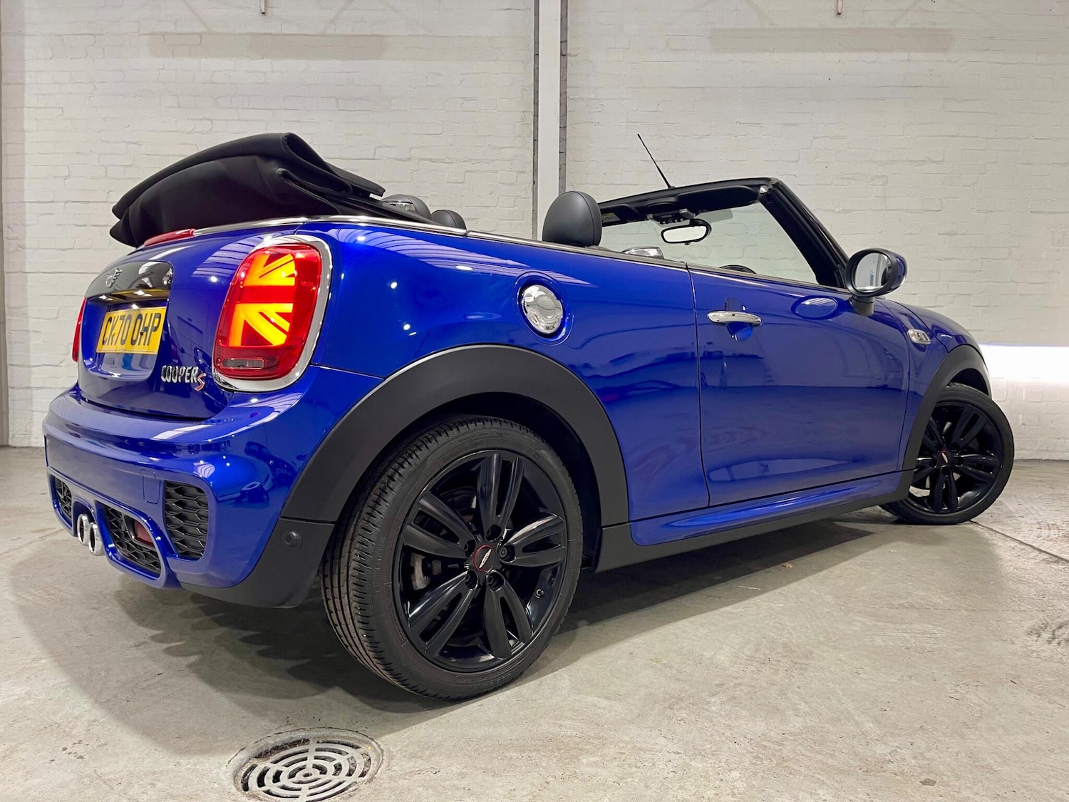 Used MINI Convertible 2020 for sale - 76314798: Photo 10