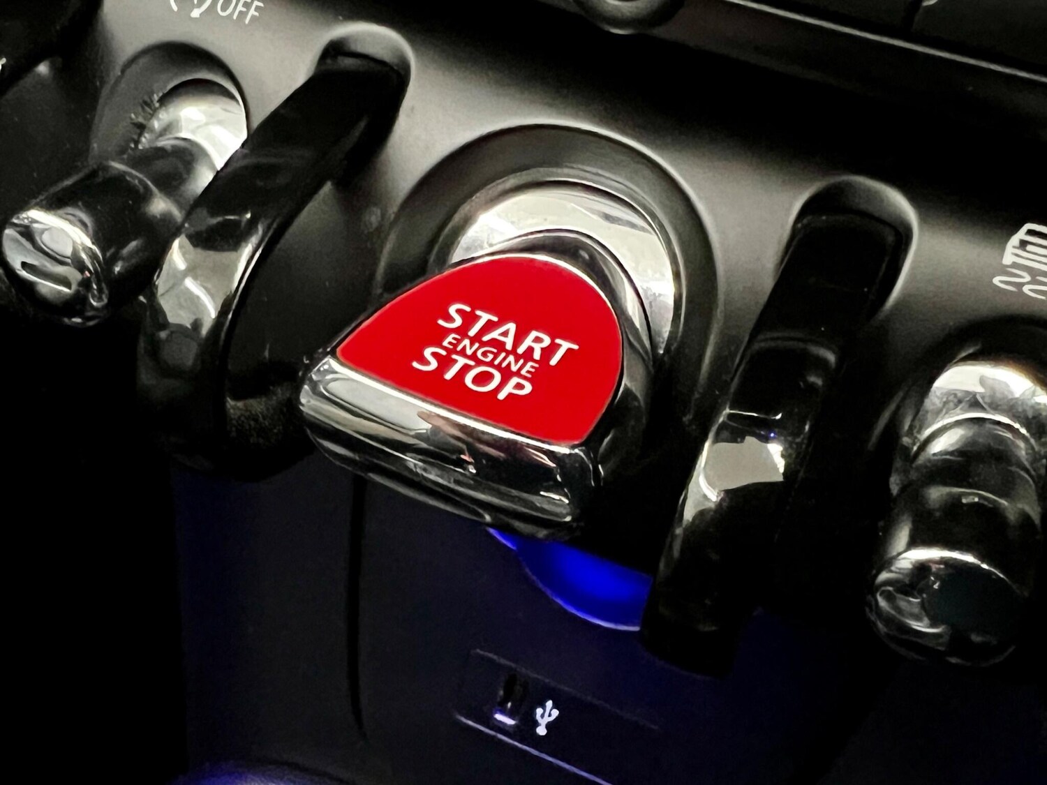 Used MINI Convertible 2020 for sale - 76314798: Photo 51