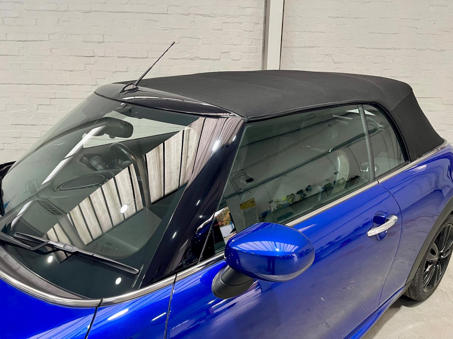 Used MINI Convertible 2020 for sale - 76314798: Photo 77