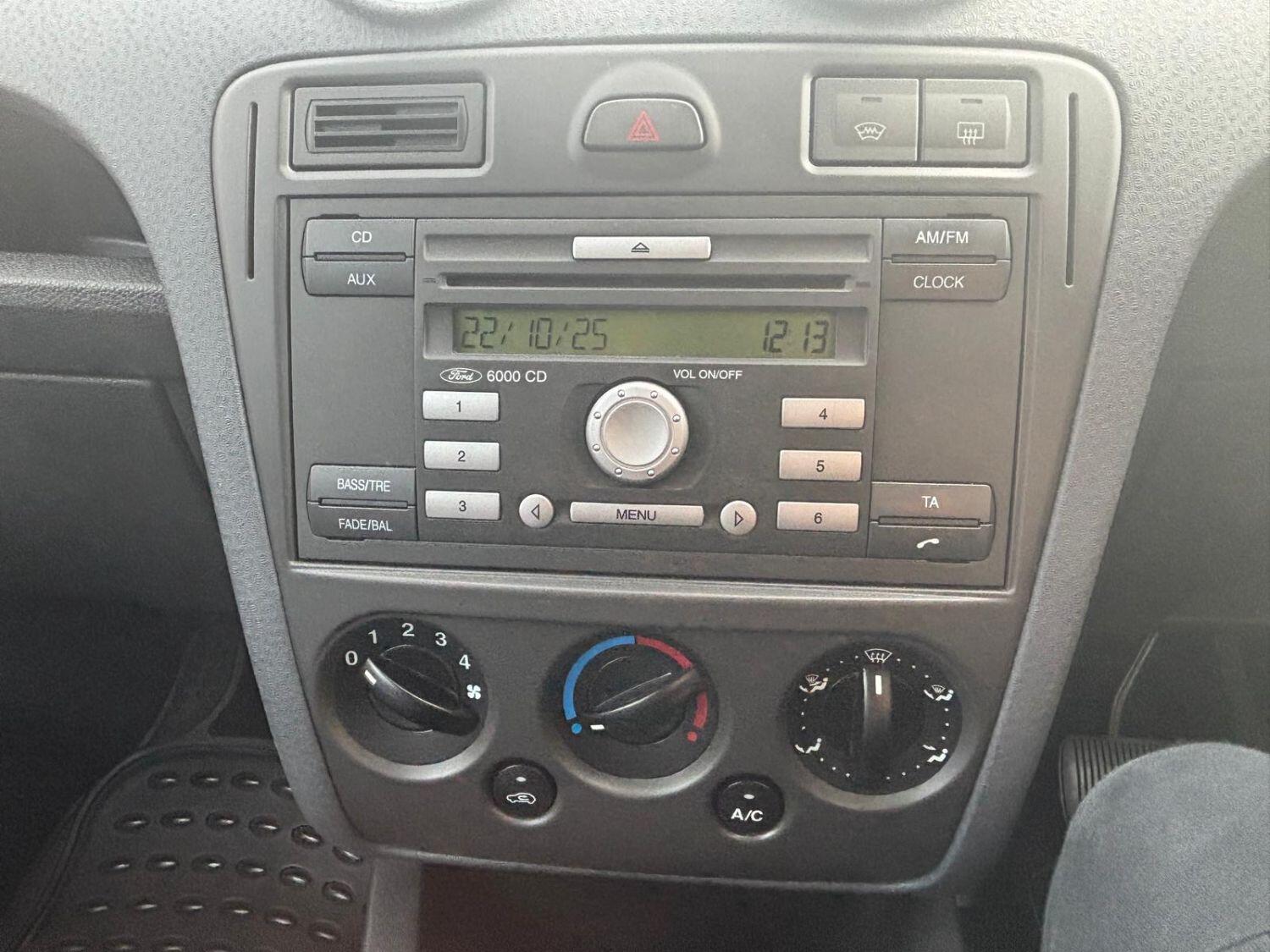 Used Ford Fusion 2010 for sale - 76347111: Photo 21