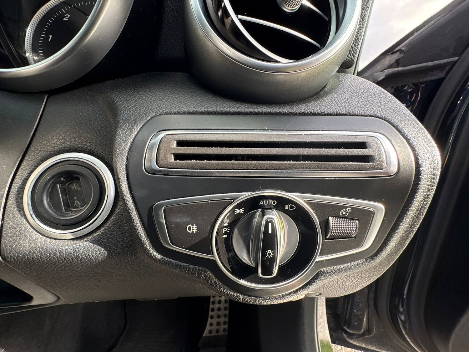 Used Mercedes-Benz C Class 2016 for sale - 77595491: Photo 21