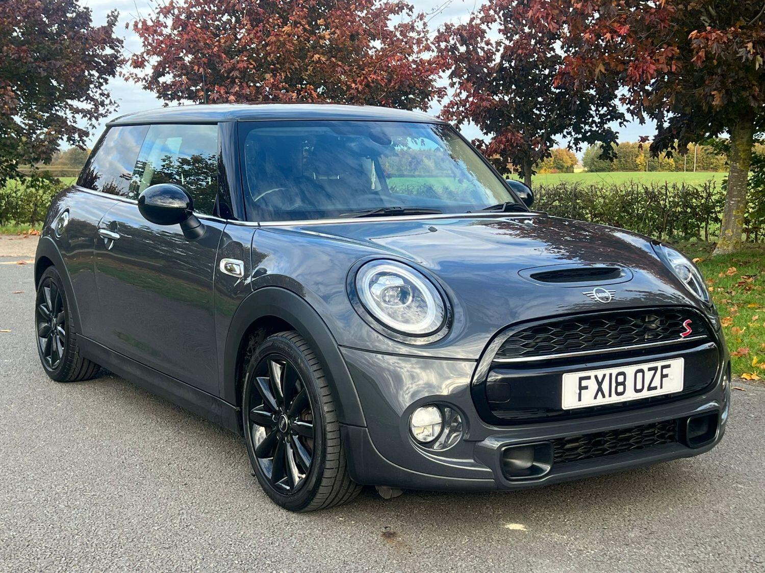 Used MINI Hatch 2018 for sale - 76387288: Photo 1
