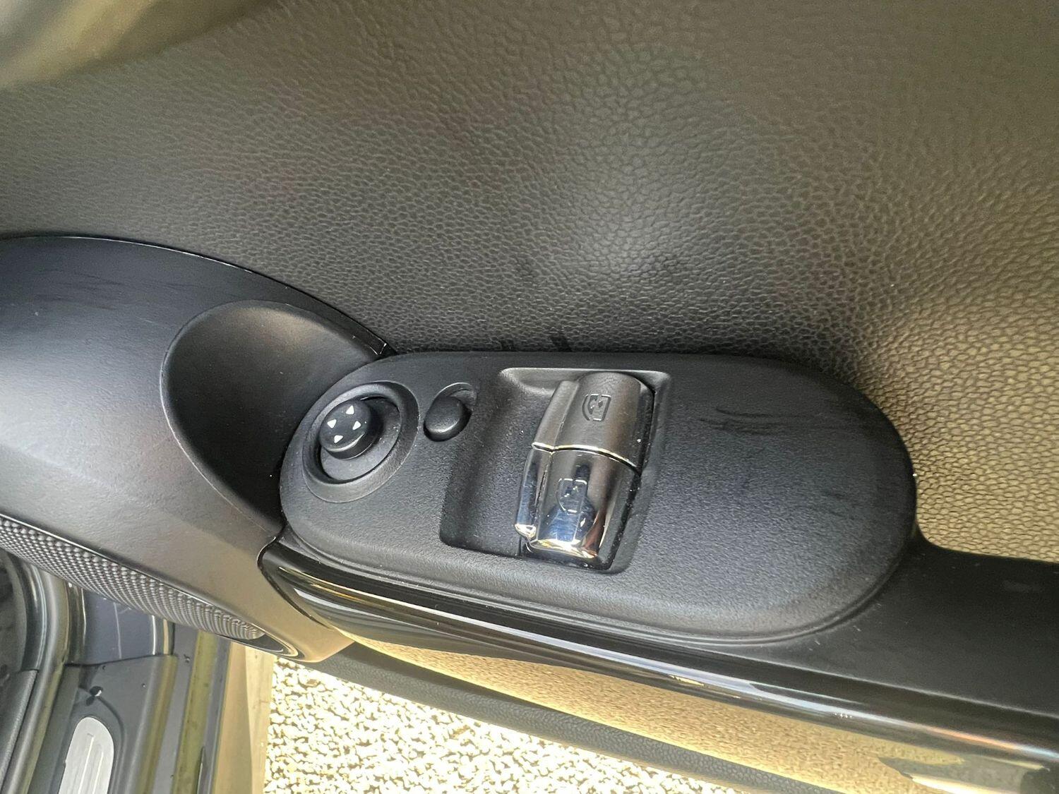 Used MINI Hatch 2018 for sale - 76387288: Photo 28