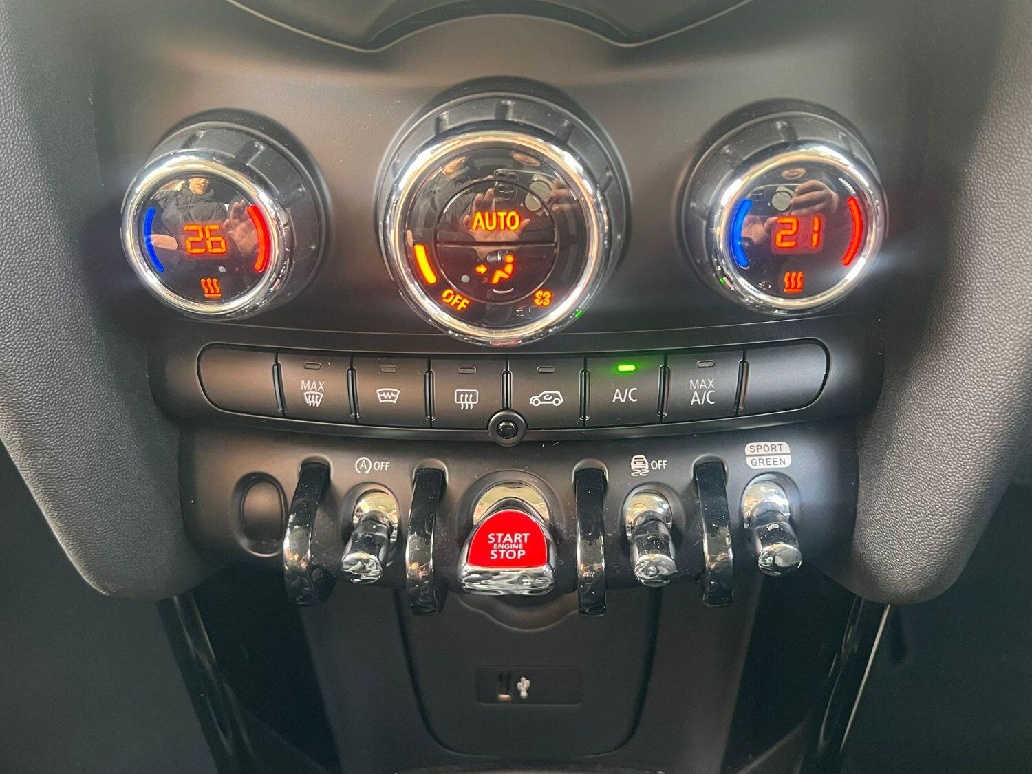 Used MINI Hatch 2018 for sale - 76387288: Photo 33