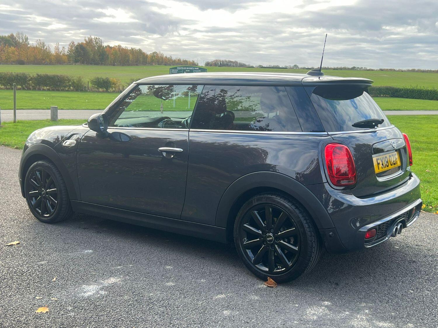 Used MINI Hatch 2018 for sale - 76387288: Photo 8
