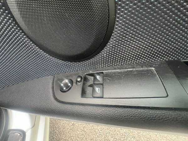 Used BMW 3 Series 2009 for sale - 75463207: Photo 28
