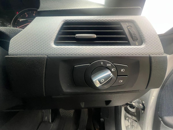 Used BMW 3 Series 2009 for sale - 75463207: Photo 29