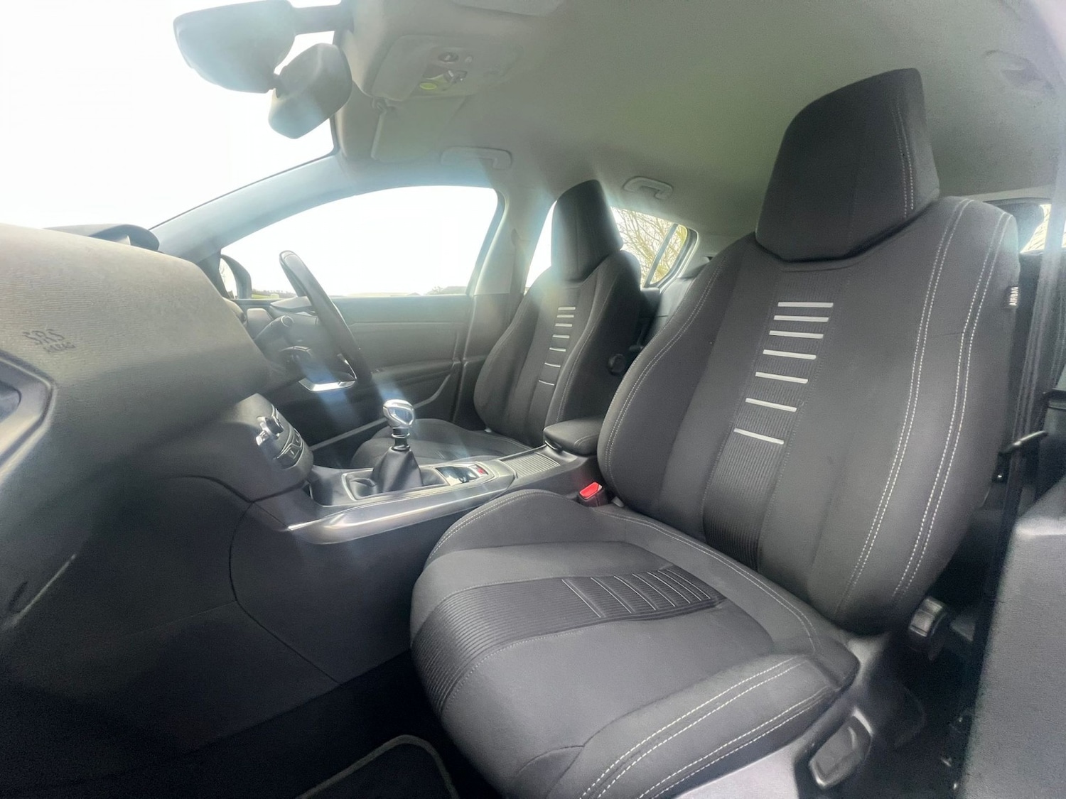 Used Peugeot 308 2014 for sale - 76979530: Photo 15