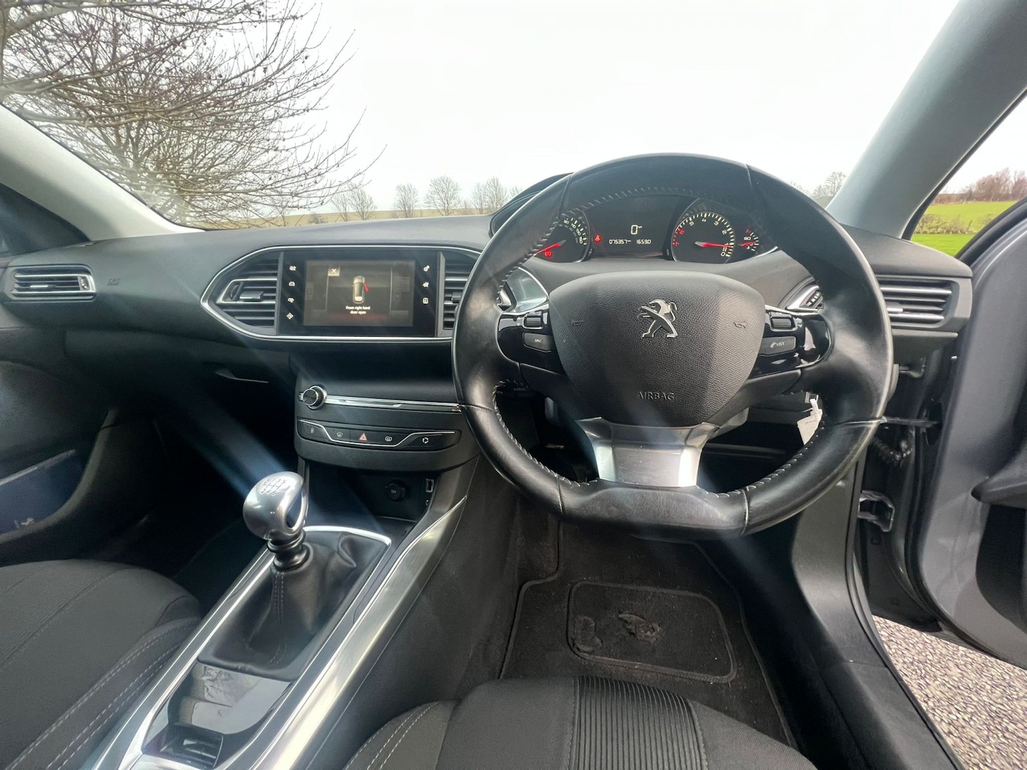 Used Peugeot 308 2014 for sale - 76979530: Photo 21