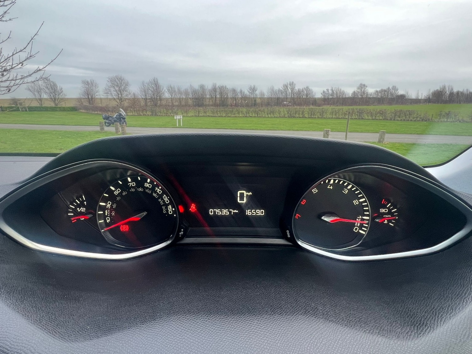 Used Peugeot 308 2014 for sale - 76979530: Photo 22