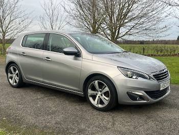 Used Peugeot 308 2014 for sale - 76979530: Photo