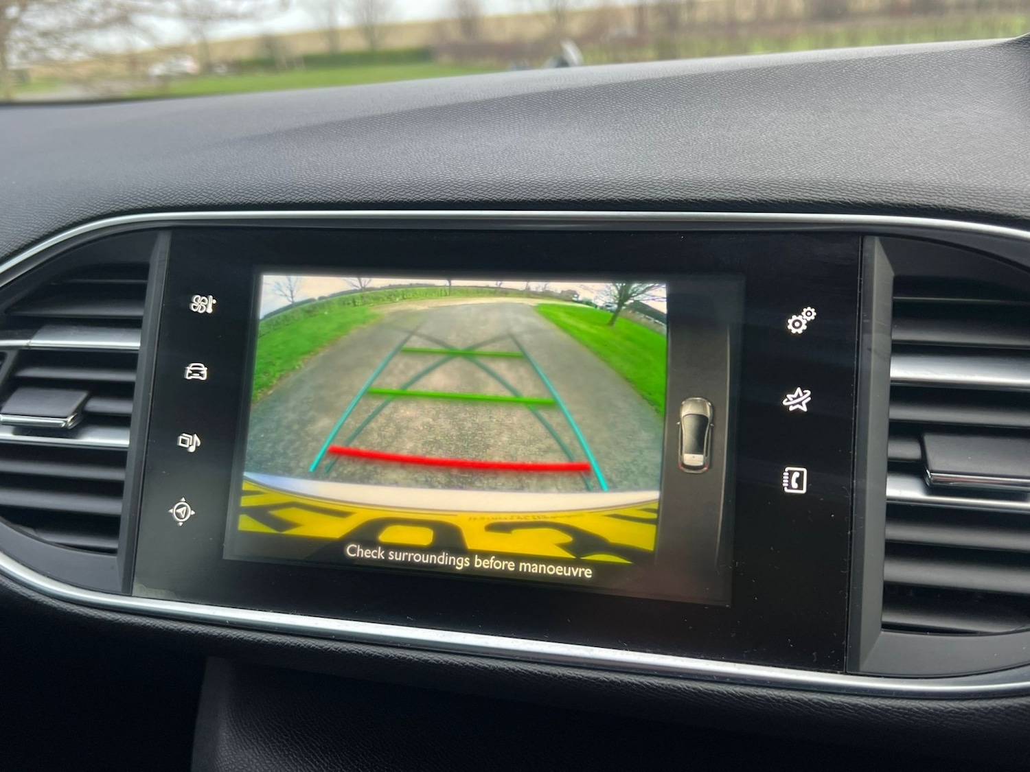 Used Peugeot 308 2014 for sale - 76979530: Photo 31