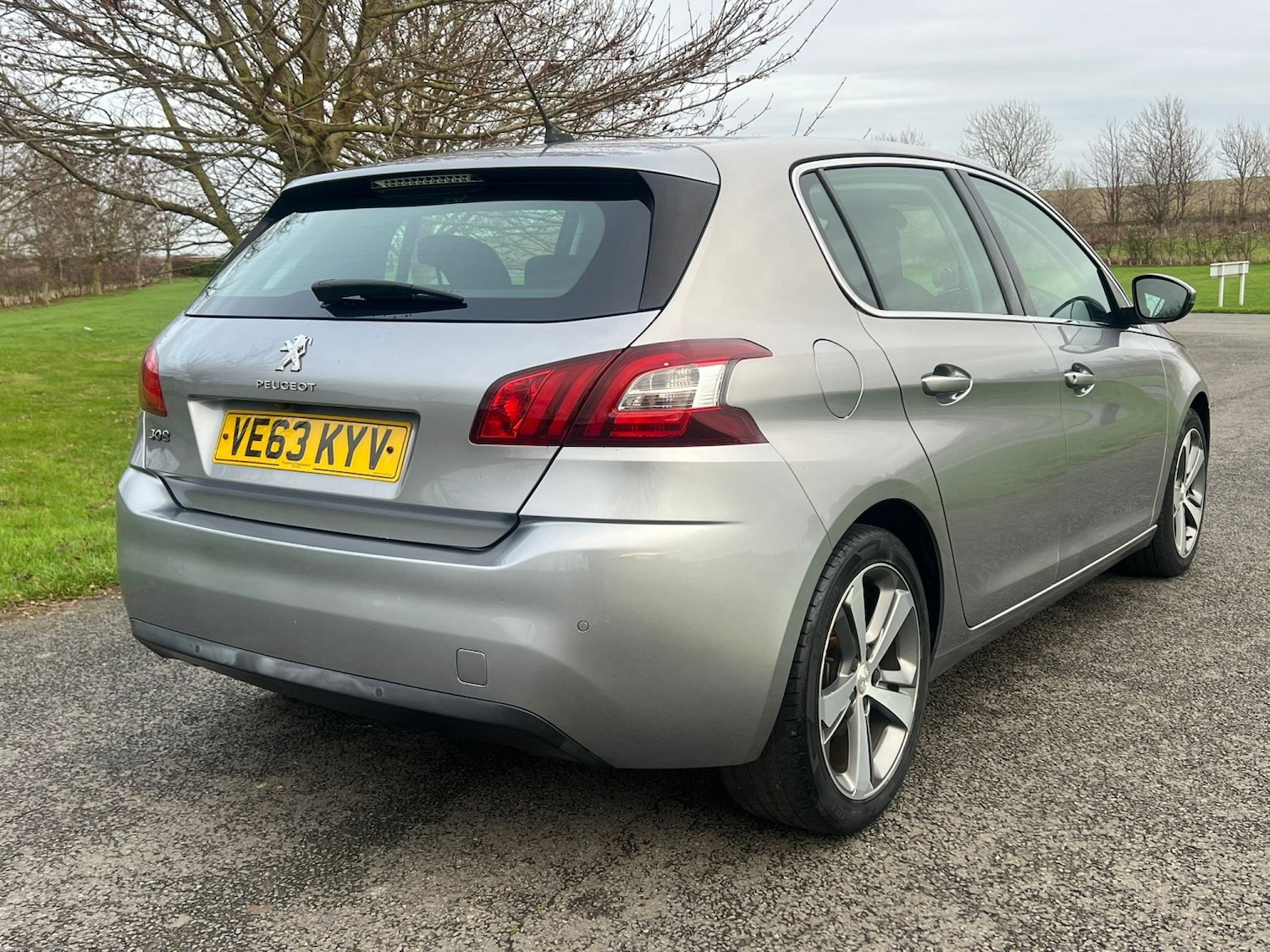 Used Peugeot 308 2014 for sale - 76979530: Photo 5
