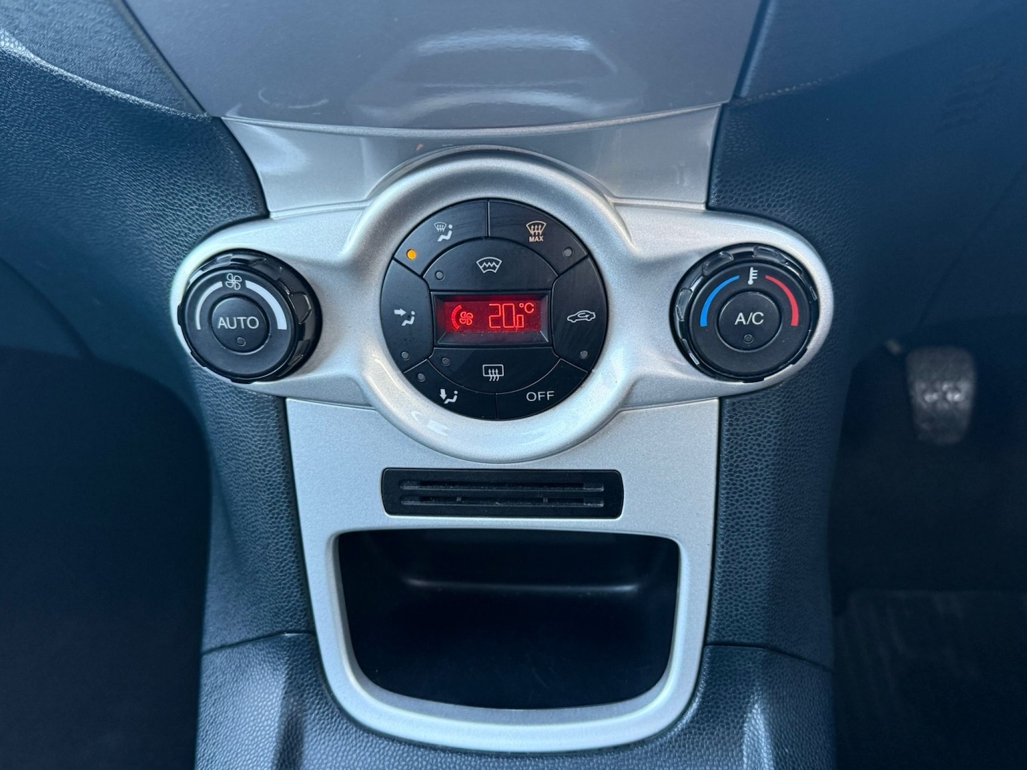 Used Ford Fiesta 2009 for sale - 77595421: Photo 25