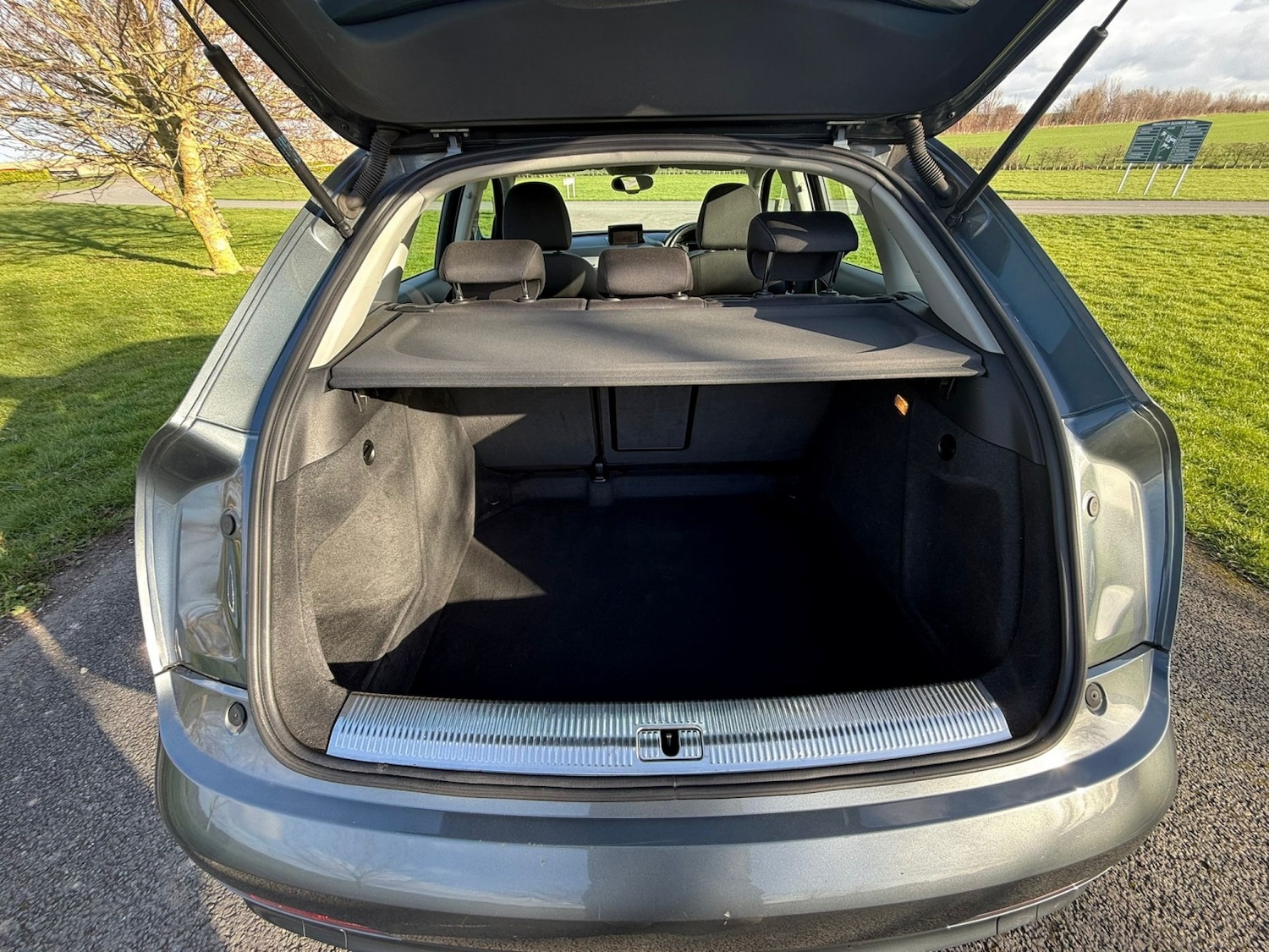 Used Audi Q3 2013 for sale - 77636992: Photo 26