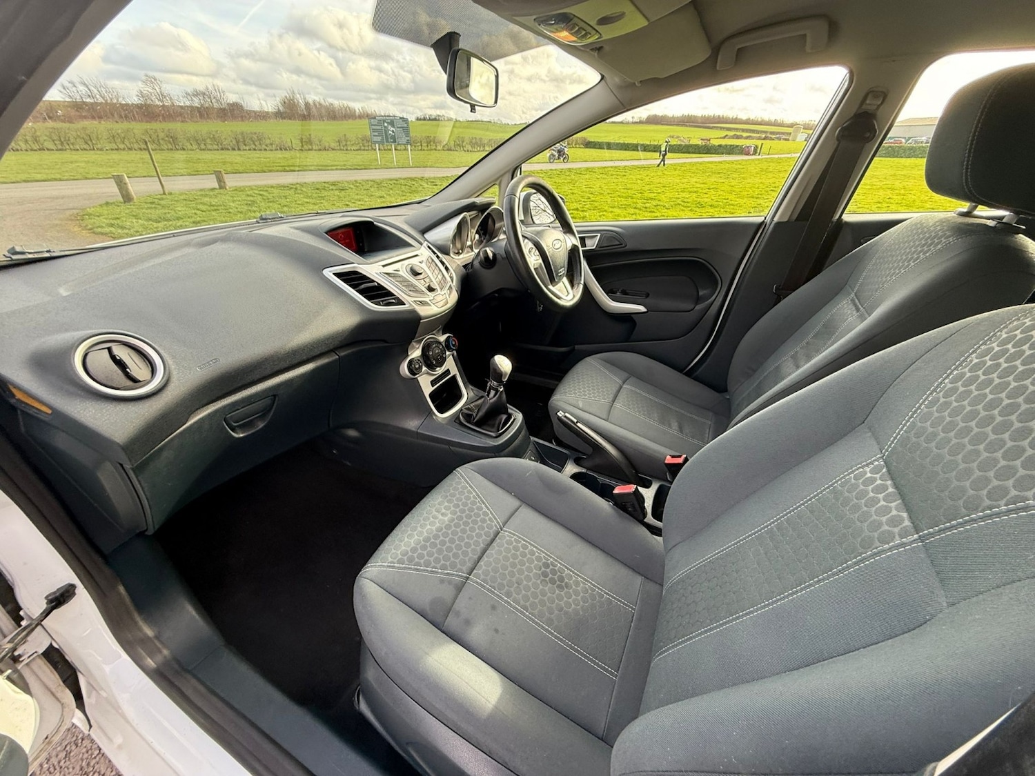 Used Ford Fiesta 2012 for sale - 77807139: Photo 16