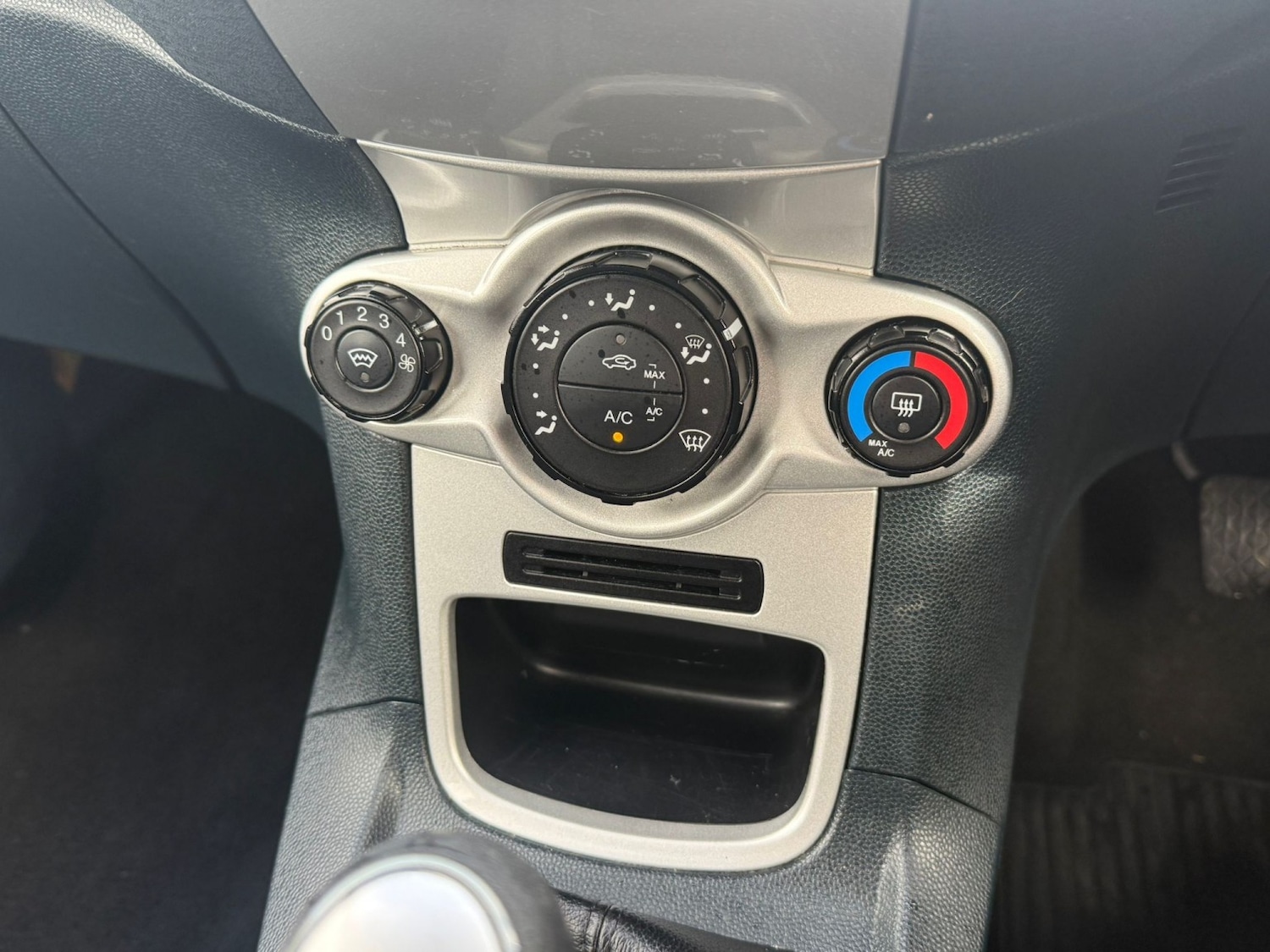 Used Ford Fiesta 2012 for sale - 77807139: Photo 24