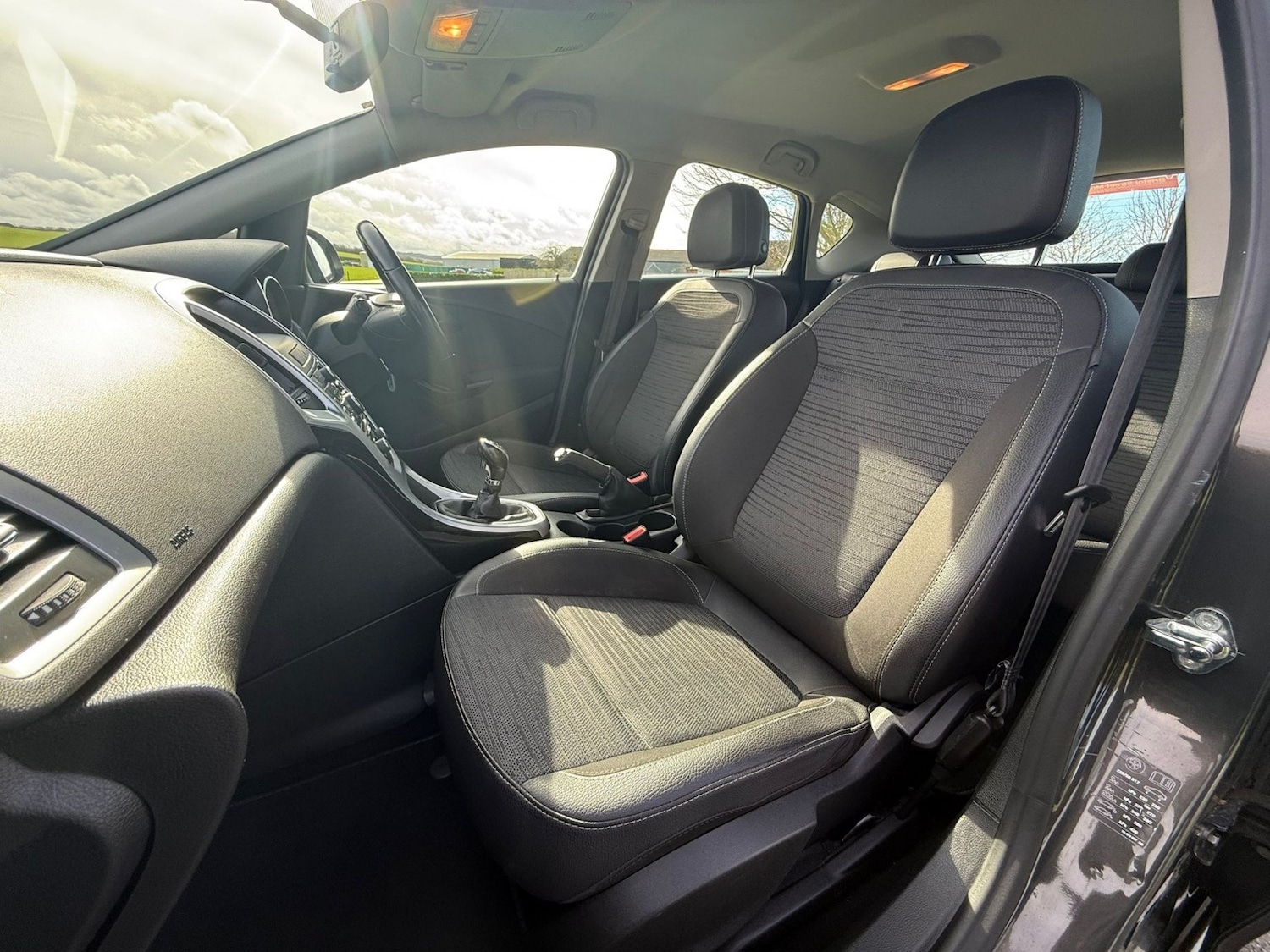 Used Vauxhall Astra 2015 for sale - 77636942: Photo 15