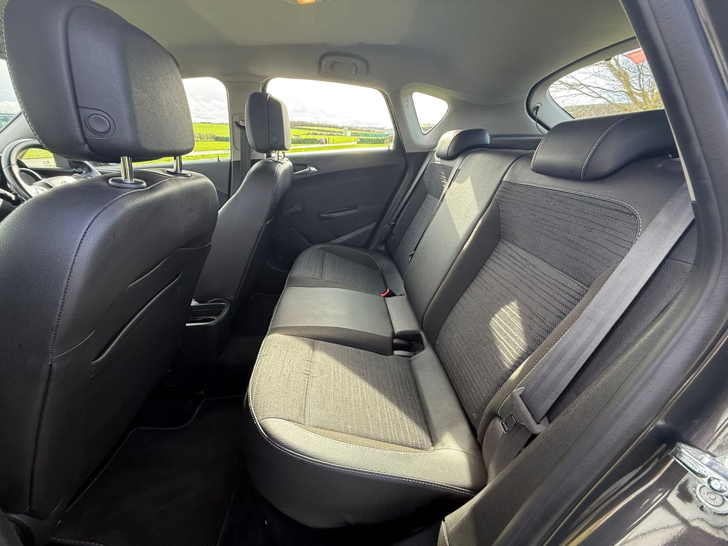 Used Vauxhall Astra 2015 for sale - 77636942: Photo 17