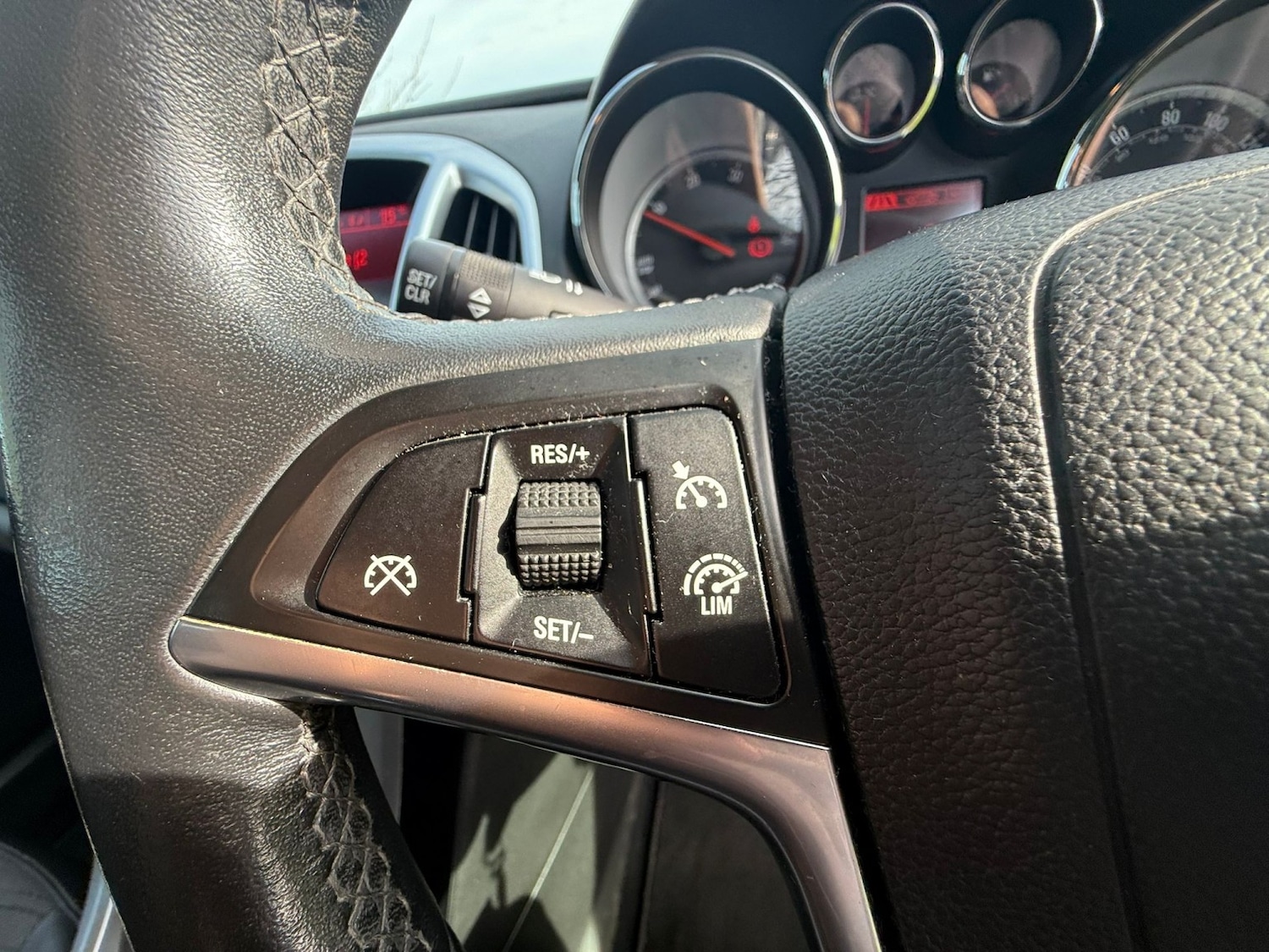 Used Vauxhall Astra 2015 for sale - 77636942: Photo 25