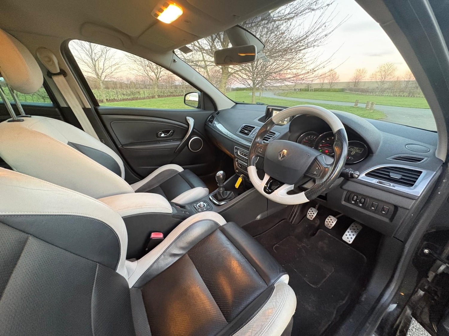 Used Renault Megane 2012 for sale - 77129479: Photo 13