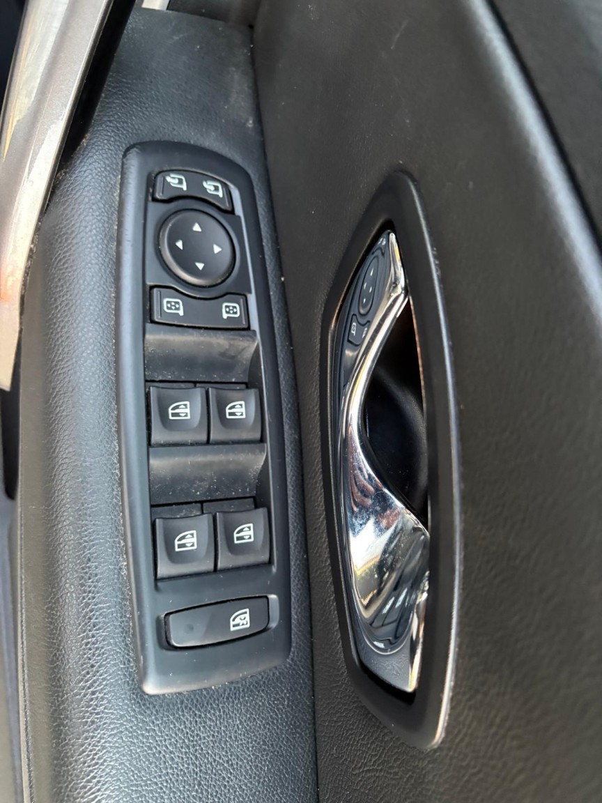 Used Renault Megane 2012 for sale - 77129479: Photo 17