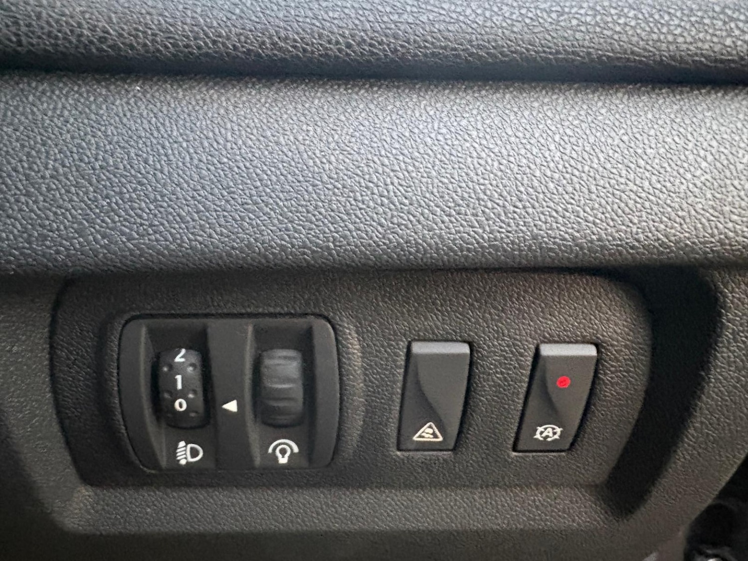 Used Renault Megane 2012 for sale - 77129479: Photo 18