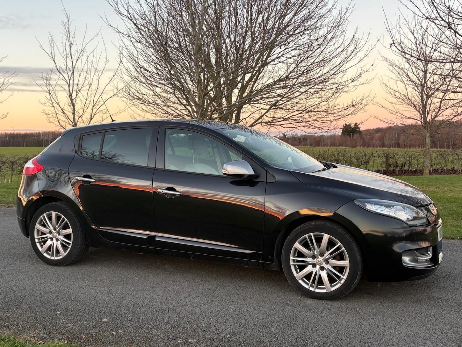 Used Renault Megane 2012 for sale - 77129479: Photo 2