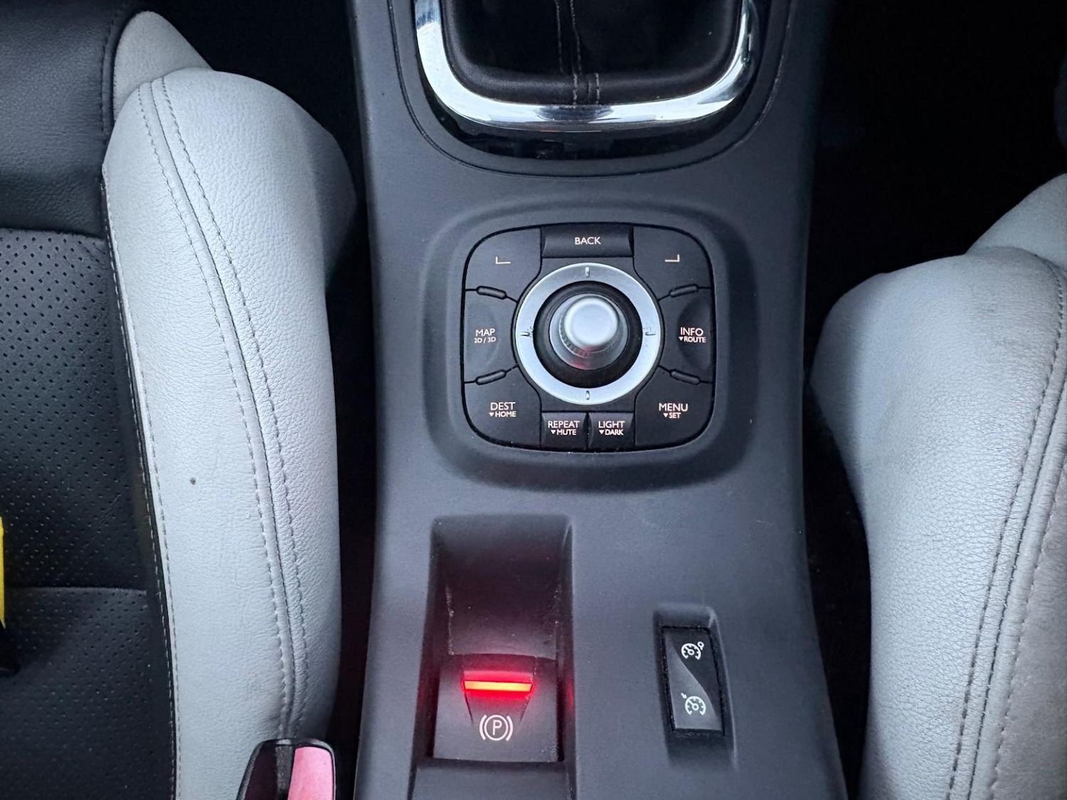 Used Renault Megane 2012 for sale - 77129479: Photo 22