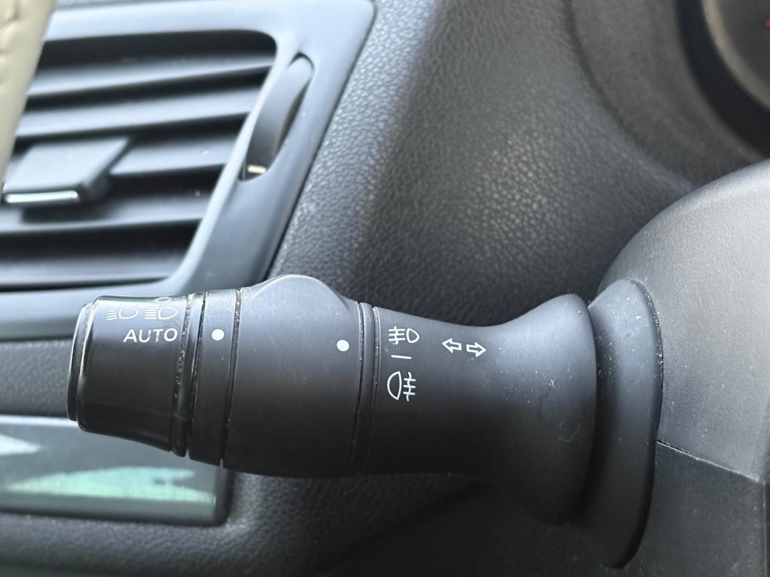 Used Renault Megane 2012 for sale - 77129479: Photo 28