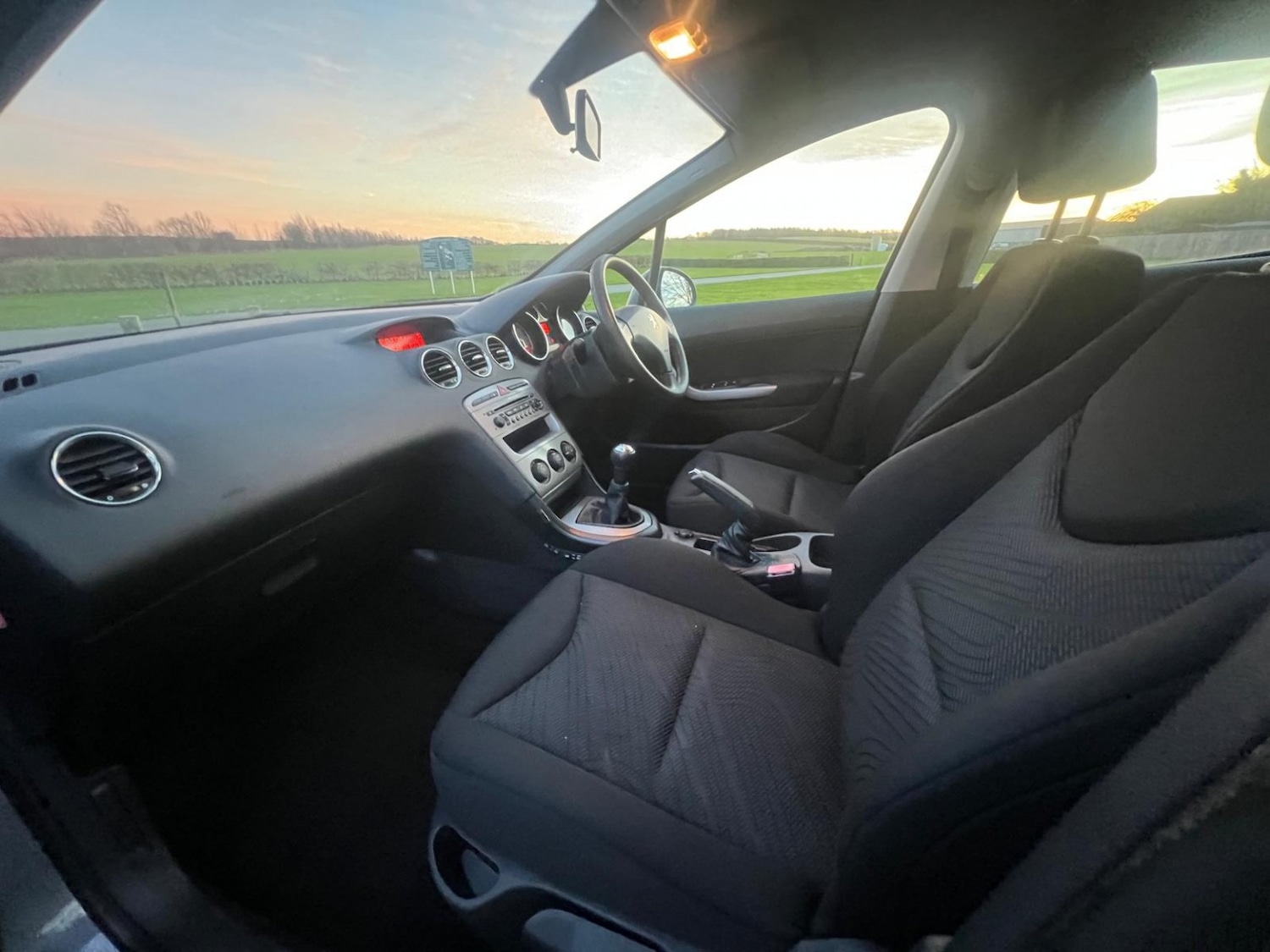 Used Peugeot 308 2009 for sale - 76956948: Photo 16